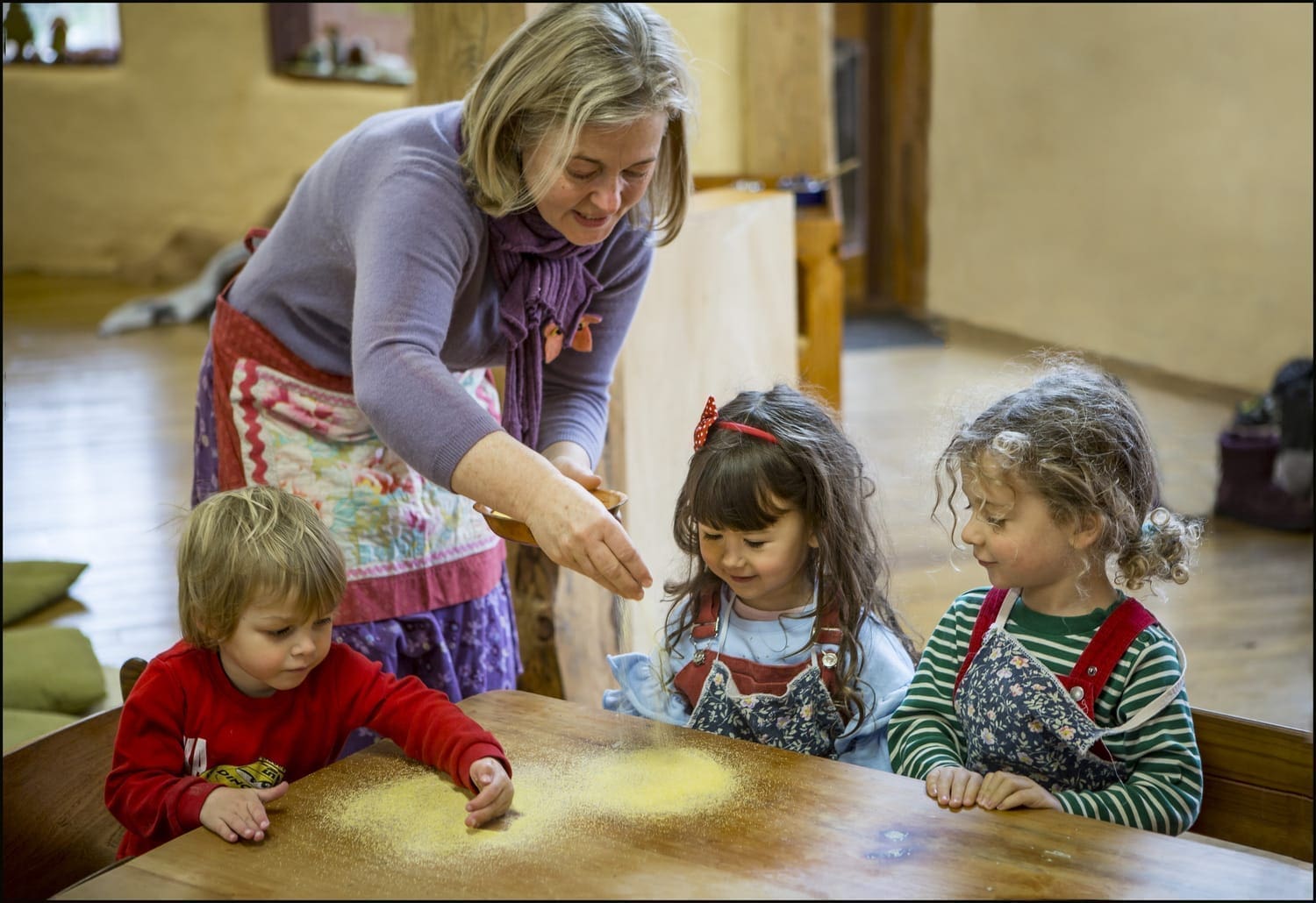Susan Brophy nurtures curiosity and wonder, guiding young children through unhurried, rhythmic sensory learning at Kindlehill.