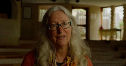 A Kindlehill educator sharing the schools story of earth-centredness and the warm spirit of community connection to Country.