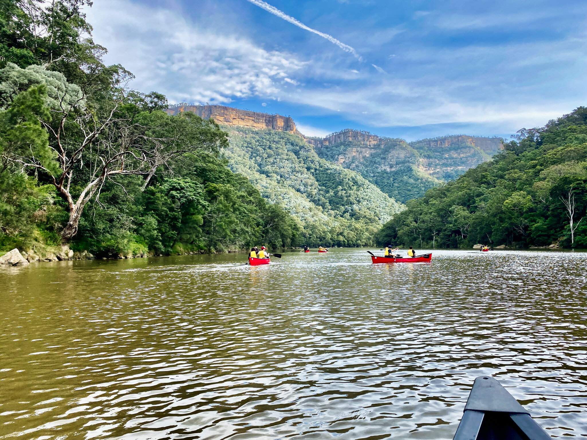 Kindlehill students canoe the Shoalhaven Gorge, building resilience and finding their collective rhythm through deep connection with Country.