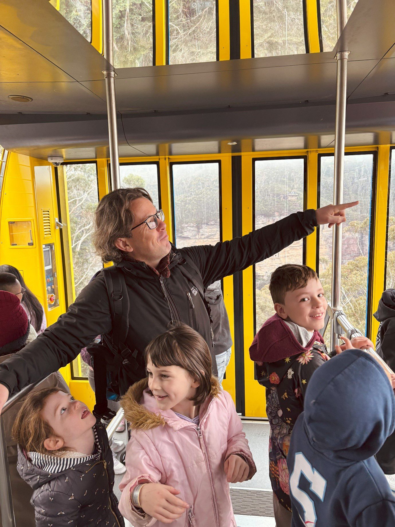 Kindlehill students marvel at the ancient landscape, fostering wonder and a deep connection to the Blue Mountains wilderness.