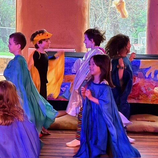 Kindlehill students perform the Garangatch and Mirrigan creation story, honouring Blue Mountains Country and its ancient history through song.